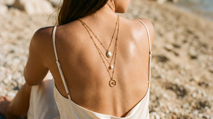 The Art of the Back: How to Style Pendants with Open-Back Summer Outfits