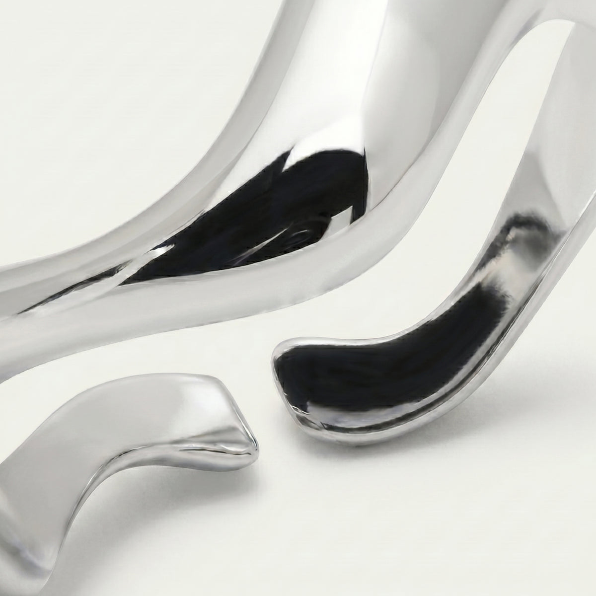 Solara Sculptural Cuff